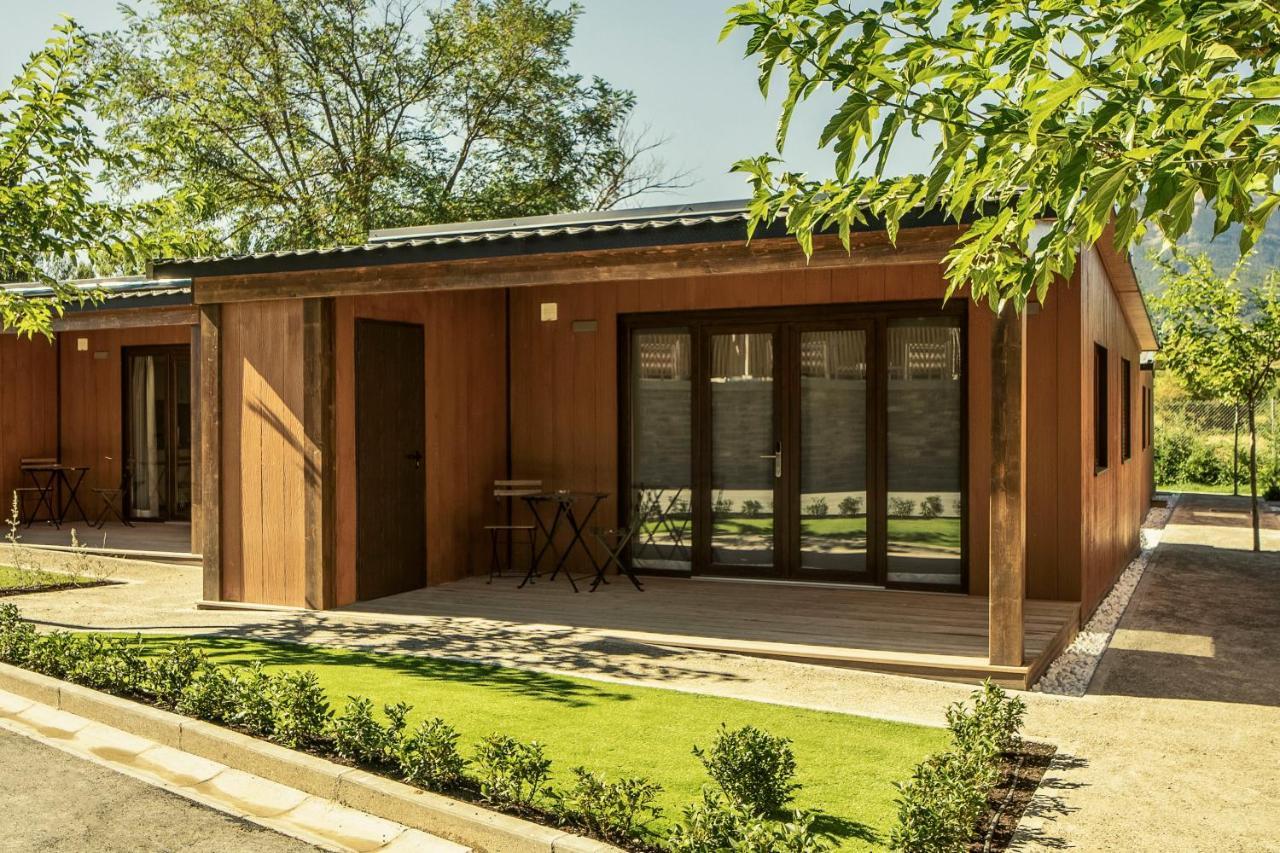 El Arrebol Comfort Camp Хака Екстериор снимка