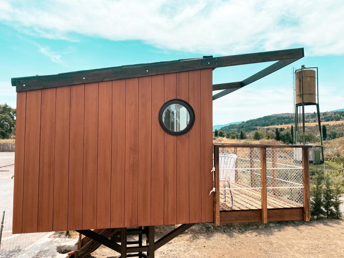 El Arrebol Comfort Camp Хака Екстериор снимка